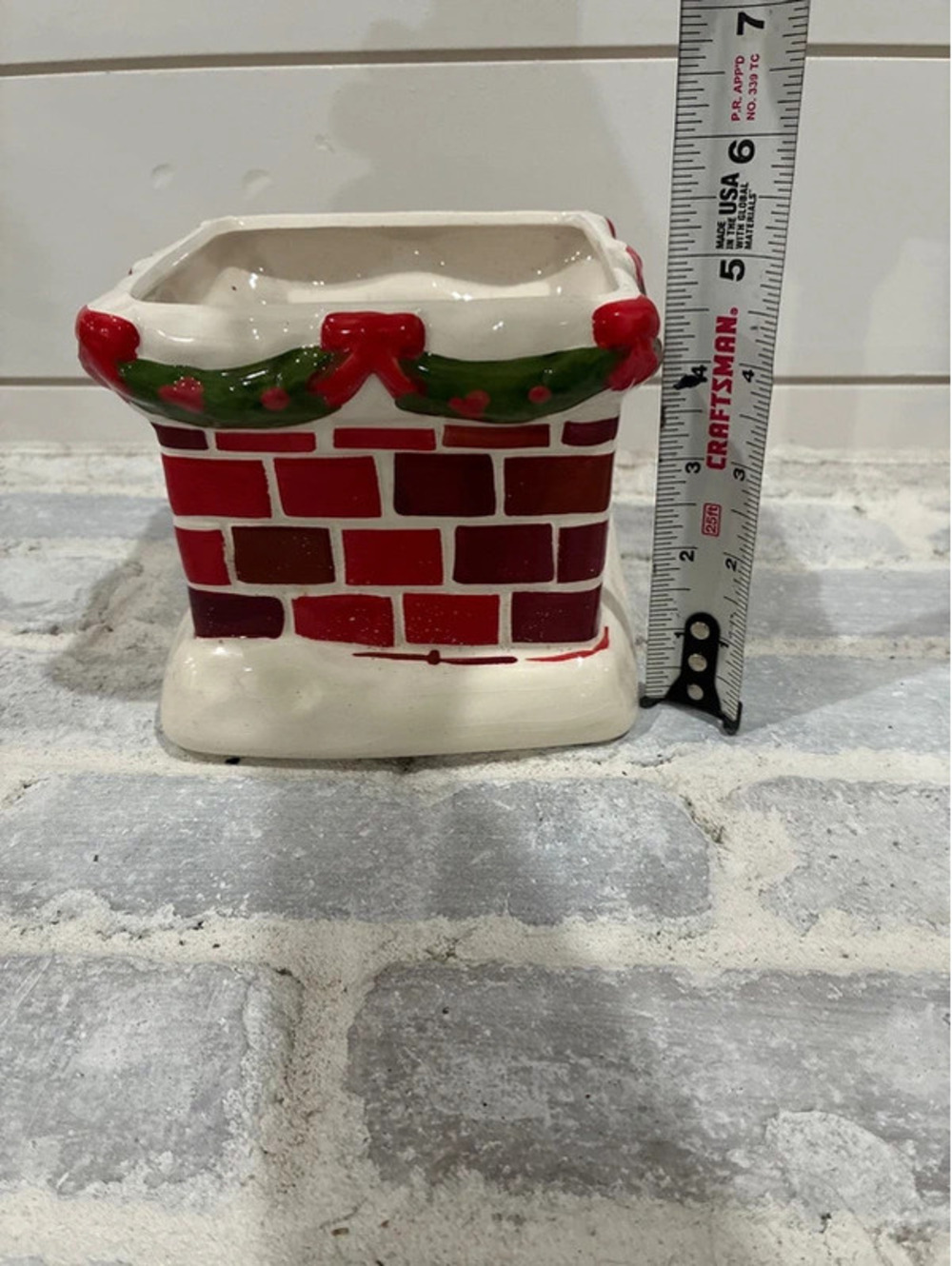 Holiday chimney decor